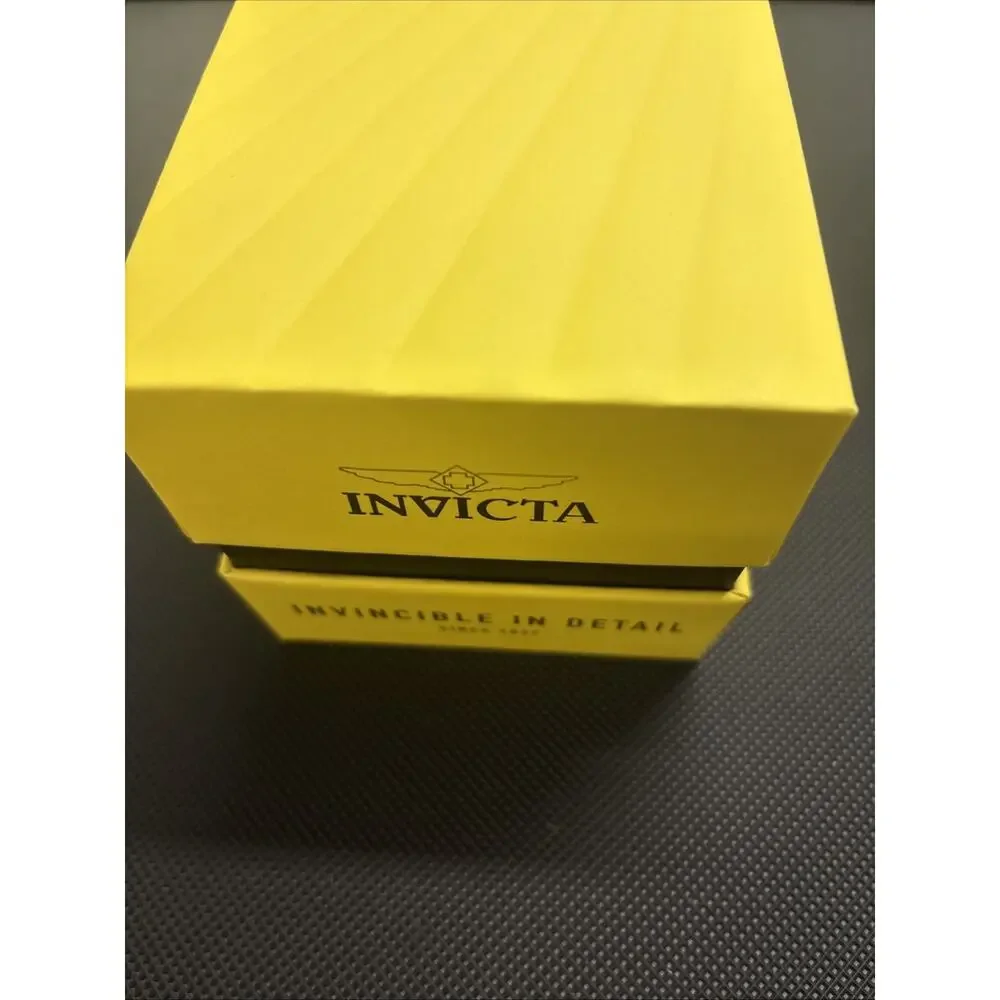 Invicta Pro Diver Command Men’s Watch 44M Gold Steel Band Green Dial New In Box